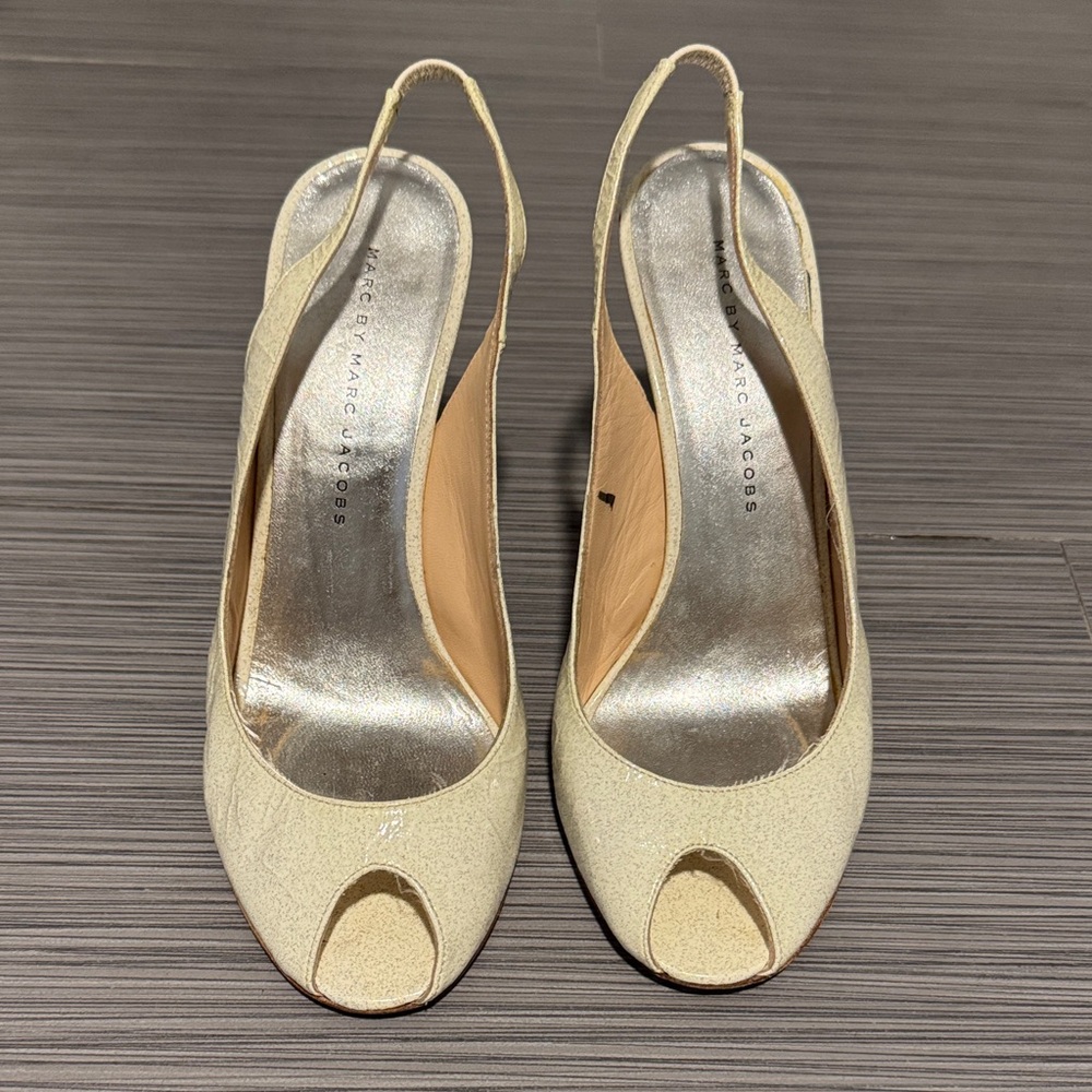Marc by Marc Jacobs Elegant Slingback Heels